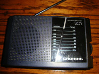 QUALITY GRUNDIG BOY C1980'S PORTABLE RADIO AM/FM