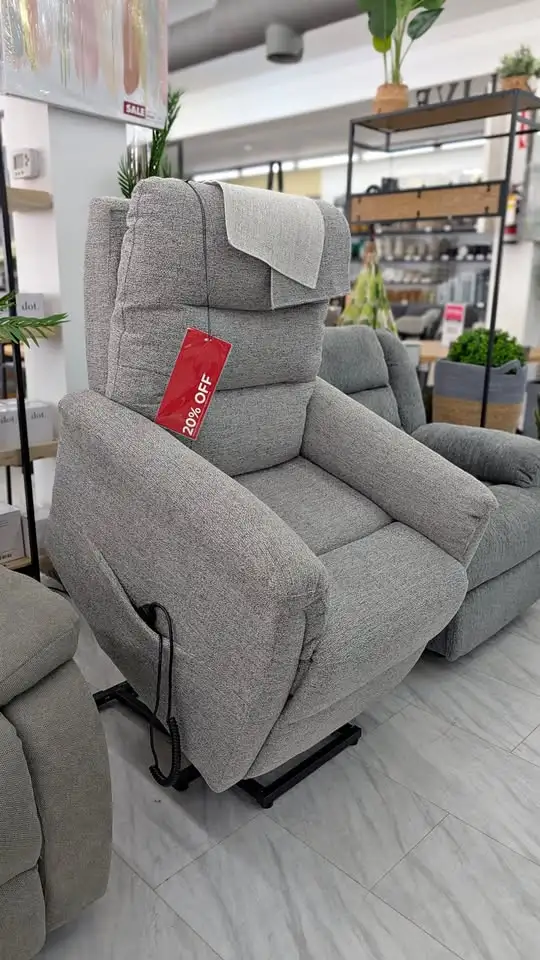 Grey Electric Lift Recliner Chair. in Chairs & Recliners in Kingston - Image 2