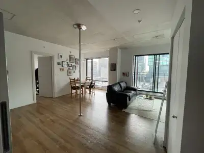 Looking for a lease transfer for April 15th! Someone to take over my bedroom until the end of August...