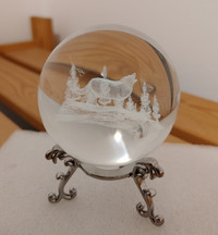 3D wolf laser engraving in crystal sphere (brand new!)