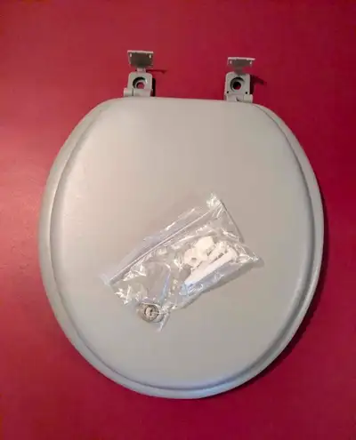 Siège de toilette coussiné rond gris / Grey Toilet Seat - Cushioned Vinyl