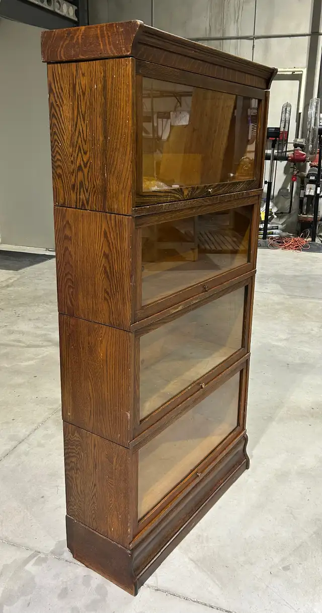 Antique “Prestonia” Four Tier Barrister Bookcase (OAK; c. 1920s) in Bookcases & Shelving Units in Mississauga / Peel Region - Image 9