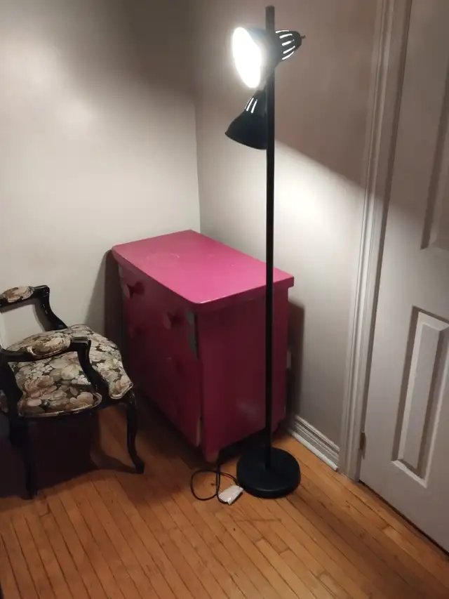 A room for rent at St Clair and Keele for male