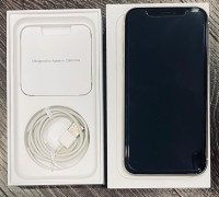 iPhone 11 64 GB  * Free wireless earbuds *
