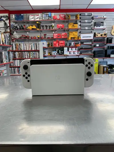 Console Nintendo Switch OLED blanche , View more