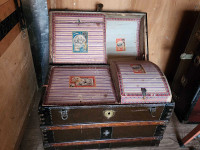 Antique Steamer Trunk/Chest(Dome, Humpback Top)