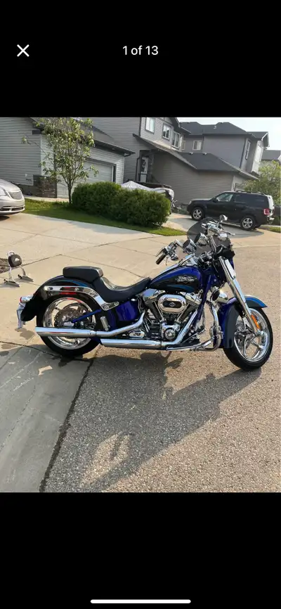 2011 FLSTSE2 Softail cvo convertible American bike it is in miles 76500 Bike rides just fine no issu...
