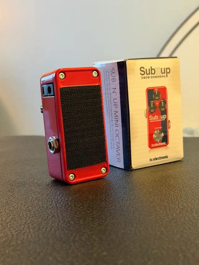 TC Electronics Sub N Up Octave Pedal in Amps & Pedals in London - Image 3