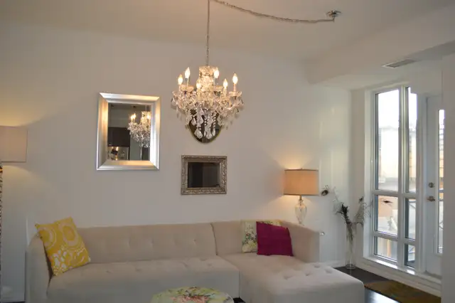 1 Bed + Den Condo in the Heart of Downtown Toronto - Hayden St in Long Term Rentals in City of Toronto - Image 6
