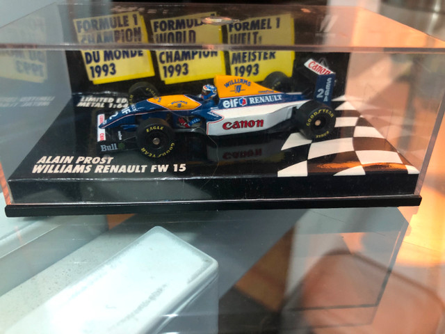 WILLIAMS RENAULT - FORMULE 1 - MODELE RÉDUIT -1/64 -RARE  - 80$ dans Art et objets de collection  à Laval/Rive Nord - Image 2