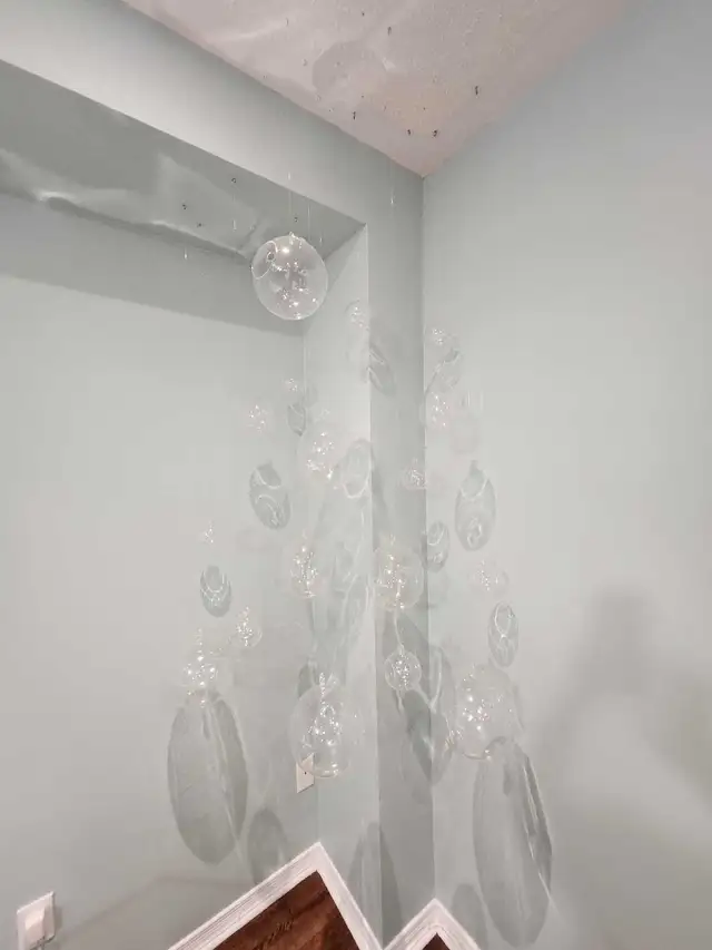 Glass globes in Home Décor & Accents in Oakville / Halton Region - Image 7