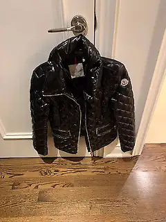 WOMAN'S MONCLER SHINY BLACK JACKET in Women's - Tops & Outerwear in City of Toronto - Image 2
