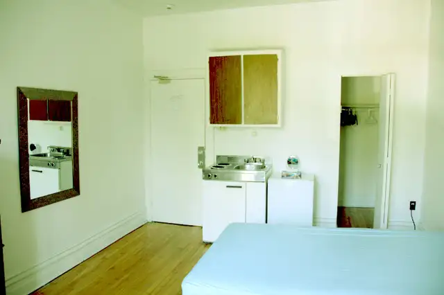 RENTAL ROOMS ON THE MONT-ROYAL PLATEAU62863327333378123