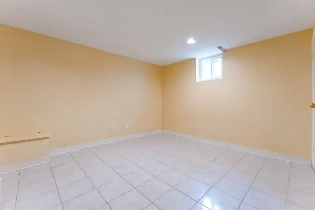 4-bed basement @Yonge & Finch (COHB applicants) in Long Term Rentals in City of Toronto - Image 6