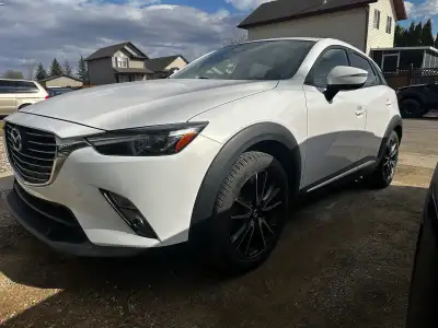 Selling my CX-3 Great on gas 2 sets of key with remote start Regularly maintenance New spark plugs i...