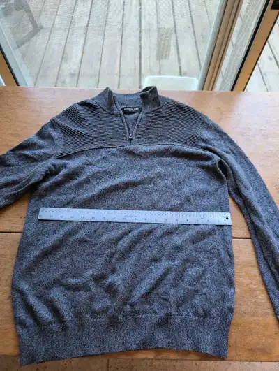 Kenneth Cole Sweater mens medium , View more