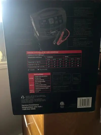 Je vends un bloc d'alimentation portable Motomaster Eliminator, un appareil polyvalent conçu pour le...