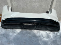 Ford Mustang Mach-E 2022 bumper arriere + valence