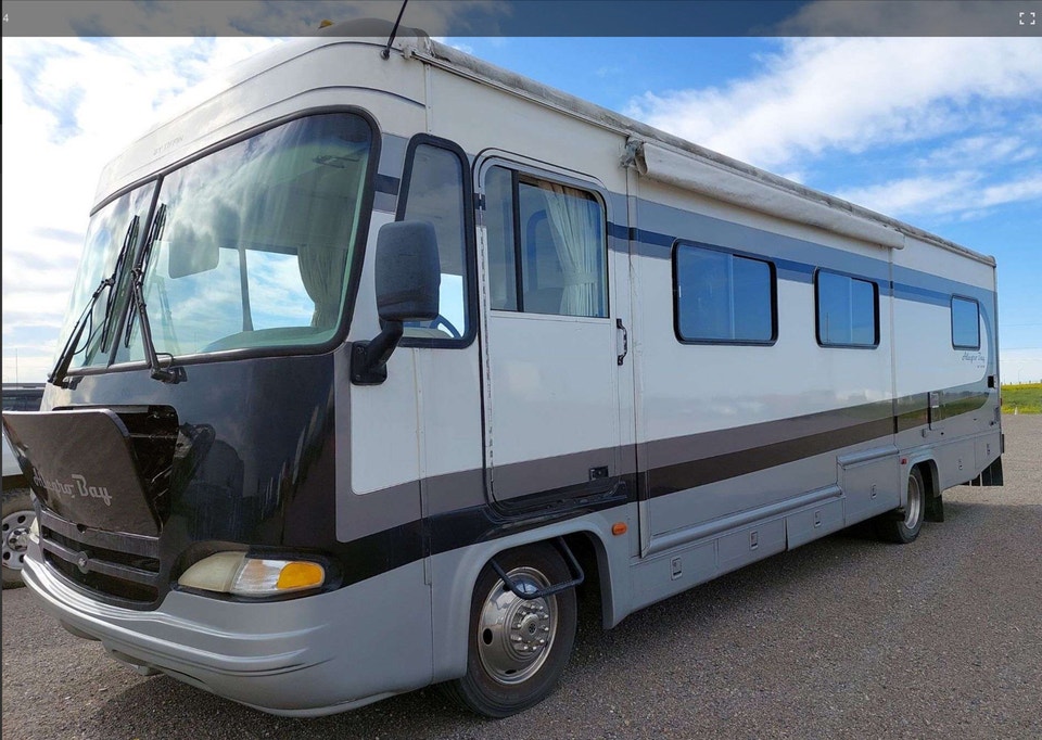 2000 Tiffin Allegro Bay Class A RV – 45K Miles Luxury Motorhome ...