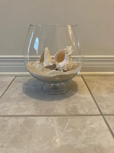 Large champagne glass Can be used as vase, terrarium or Siamese tetra fish bowl 10” high and 9” diam...