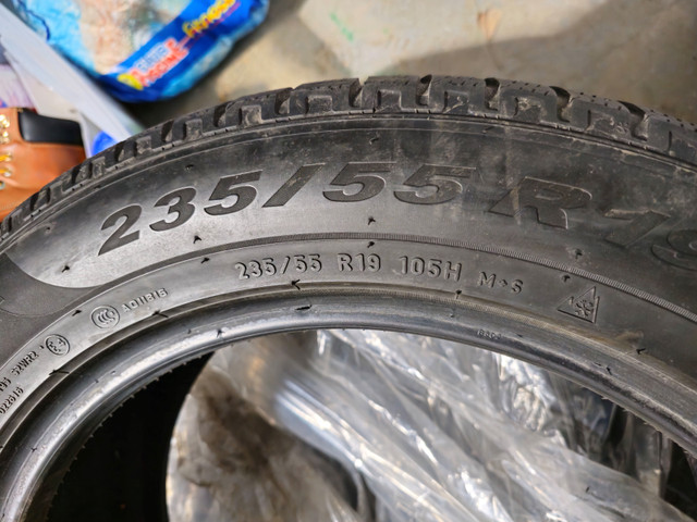 3 (2+1) pneus d'hiver PIRELLI Scorpion 235/55/R19 en bon état dans Pneus et jantes  à Laval/Rive Nord