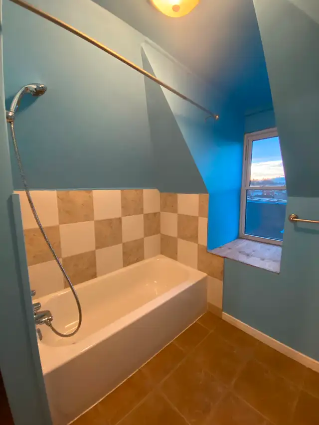Centrally located, 1 bedroom apt for rent, $1200/mon in Long Term Rentals in Pembroke - Image 9