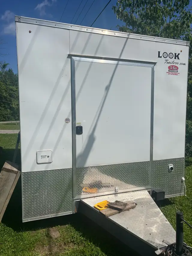 Food Trailer578762027996303363