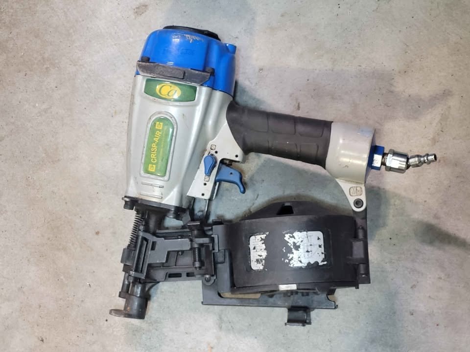 Crisp-Air Pneumatic Coil Roofing Nailer with Case | Power Tools ...