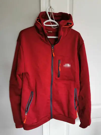 Stay warm and stylish with this XXL red hoodie, featuring a full zip and multiple pockets, perfect f...