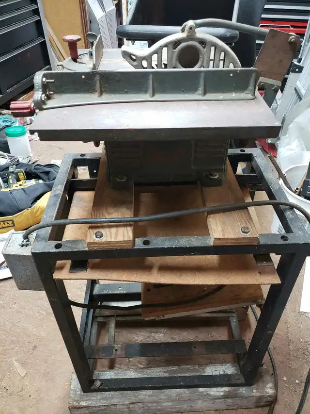 Vintage Table saw.527137189596375045