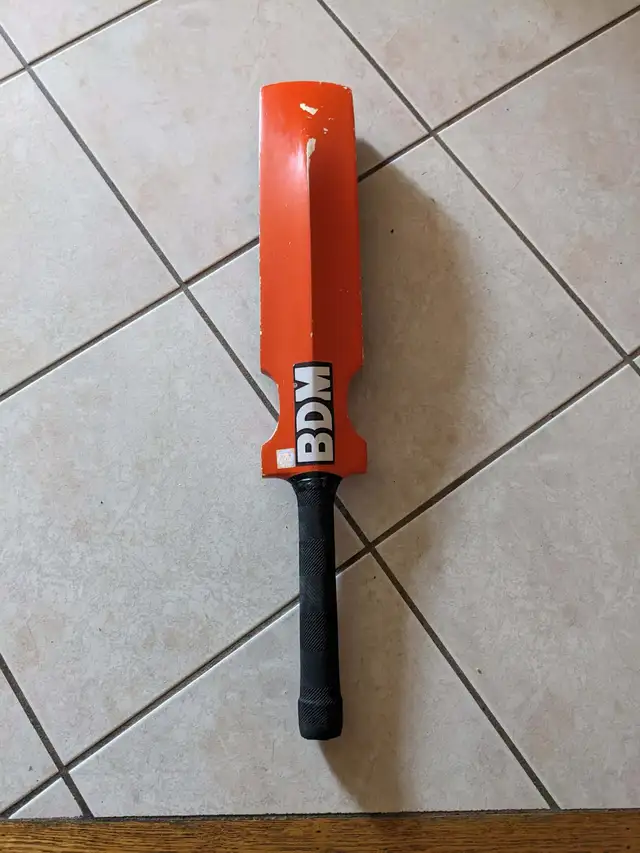 Kids, Adult Baseball Gloves, Baseball Cricket Bats, Helmet in Baseball & Softball in City of Toronto - Image 8