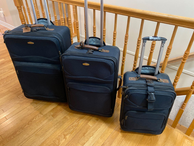3 Piece Luggage Set - Ricardo Beverly Hills | Other | Ottawa | Kijiji