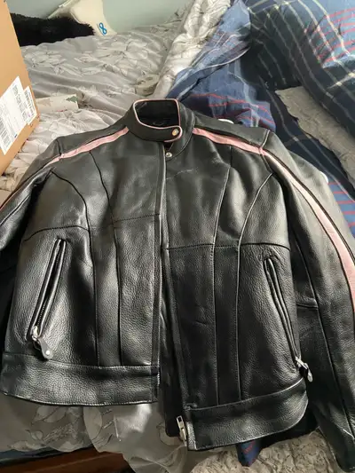 Women’s leather coat, View more