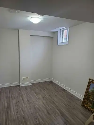 2 bed 2 bath basement on rent close to mount pleasant go station