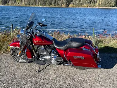 NOT A MISPRINT ONLY (6595 ) original km. Selling Grandpa's Road King. All original, 1 owner, stored...