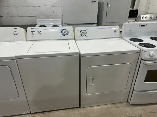 white electric WAHSER electric dryer set can deliver  in Washers & Dryers in Mississauga / Peel Region - Image 2