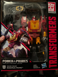 Transformers Power of the primes g1. New in box 