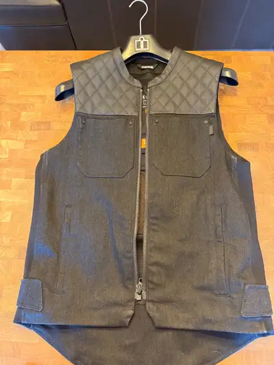 Selling Icon Chamonix Vest - Size Medium Icon Gloves - Size Medium Crazy Al’s Mayan Style helmet - S...
