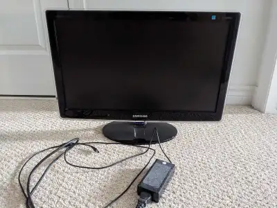 Samsung Computer Monitor Screen is 20 inches across (23 inches diagonal) Power cord included Very go...