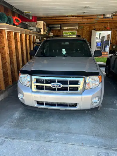 Silver 4-2488 2.5 5 l DOHC, 184,000klm, as is