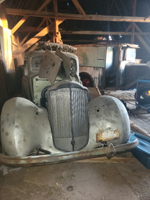 1937 Packard V12 Sedan