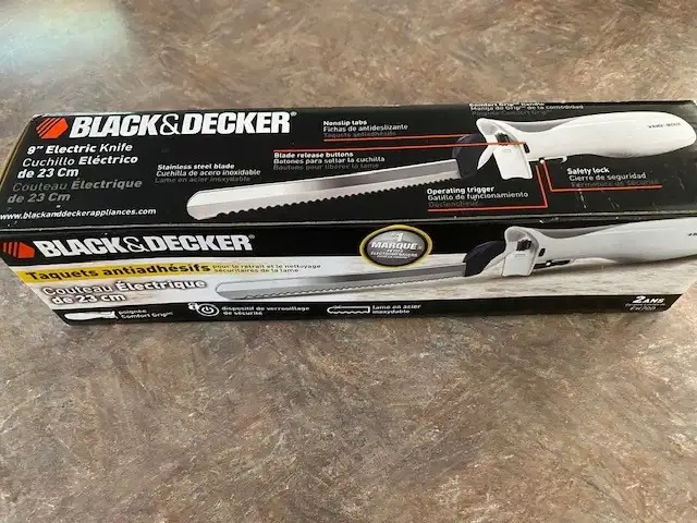 NEW IN BOX BLACK+DECKER 9-Inch Electric Carving Knife EK700632347030156831223