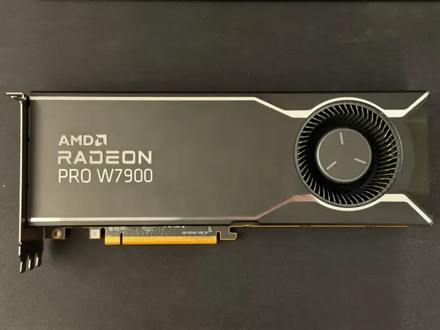 Radeon PRO W7900 48GB