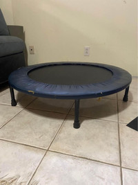 URGENT - Black mini trampoline