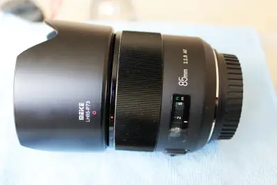 like new Meike 85mm1.8 for Canon, View more