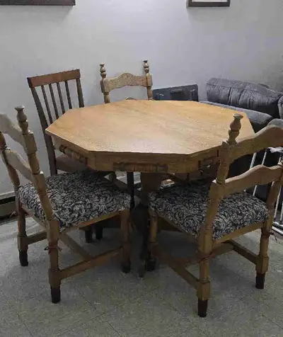 Table de cuisine en chêne, View more