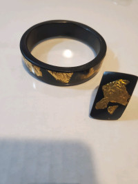 VINTAGE LUCIET AND GOLD BRACELET AND SCARF TOGGLE 