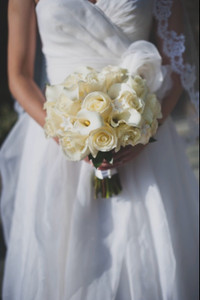 Wedding “Gold” floral package with fresh flowers 