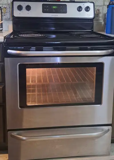 Frigidaire stove used, View more