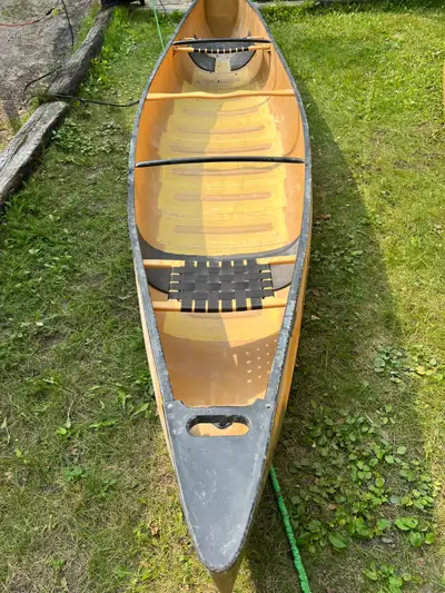 Souris River Ultralight Kevlar Canoes. 2021 to 2024 Model Years Tranquility Solo Canoe 32lbs. SOLD Q...